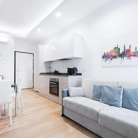 Easylife - Residenza Chic Vicino Al Duomo דירה מילאנו